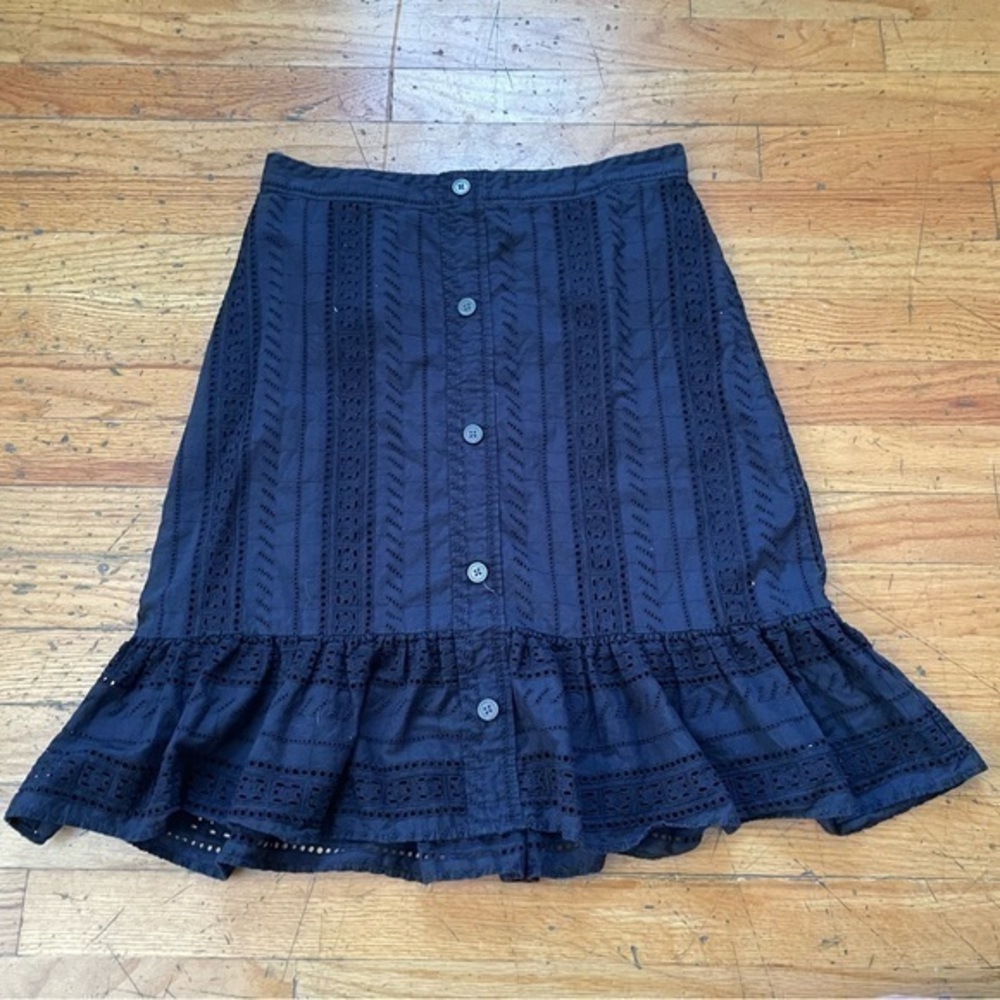 Loft Navy Eyelet Skirt Size 6
